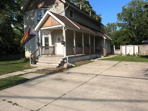 9112 Main St, Whitmore Lake, MI 48189