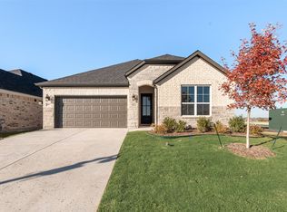 857 Blue Fescue Rd, Fort Worth, TX 76247