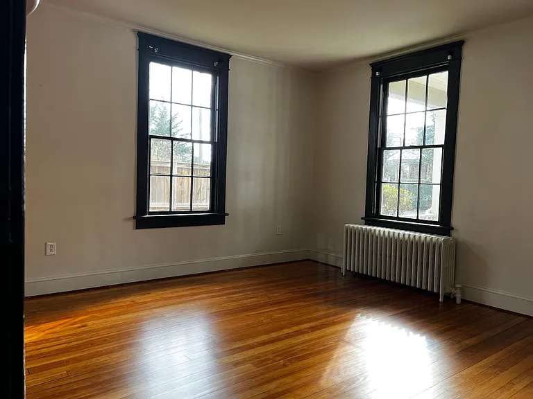 107 Walnut St — Photo 3