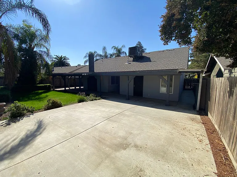 934 N Kent St — Photo 33
