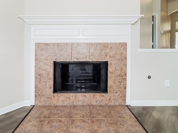 3rd image of 5131 Candlewood Dr