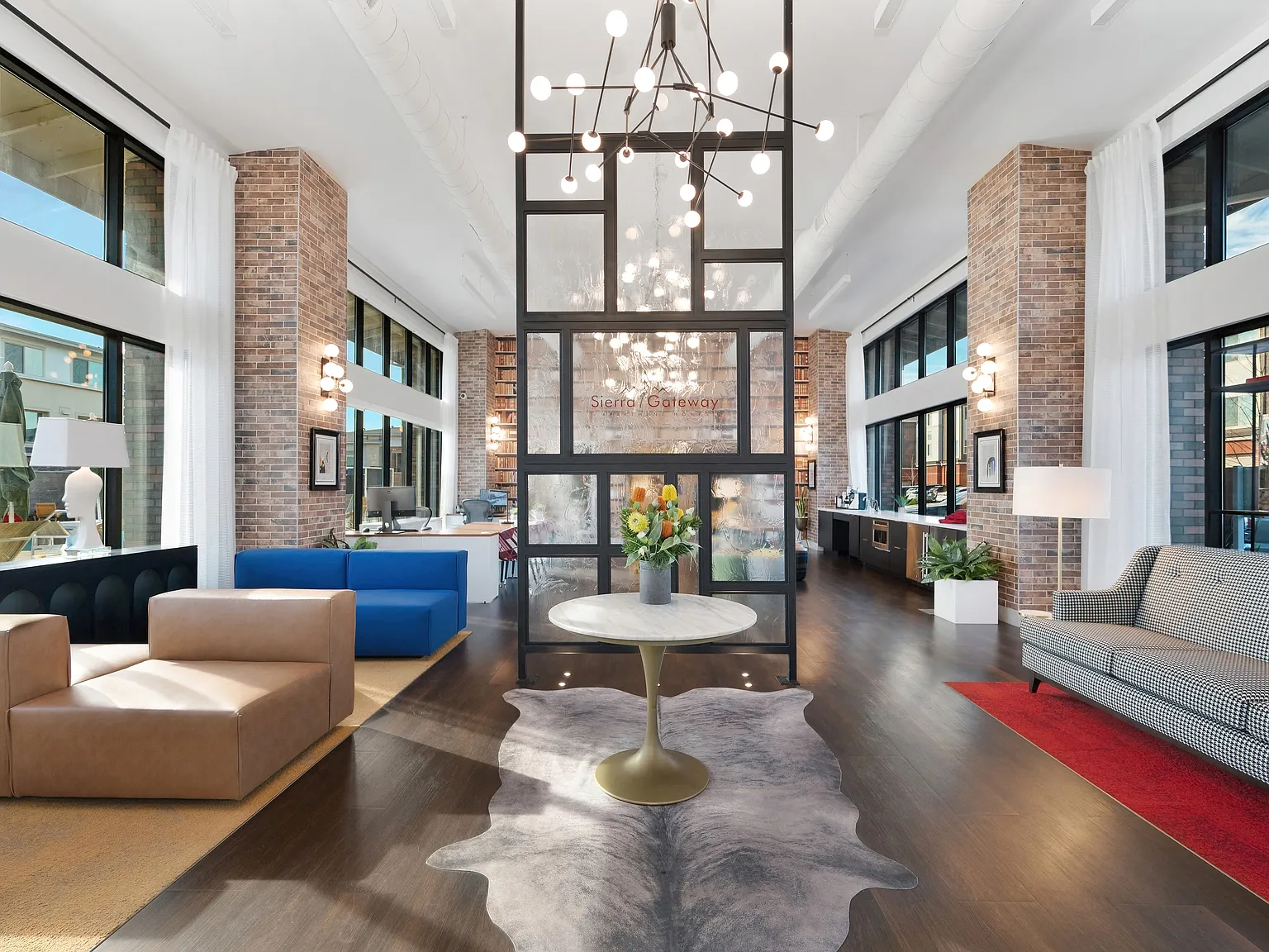 Sierra Gateway Apartments — Photo 1
