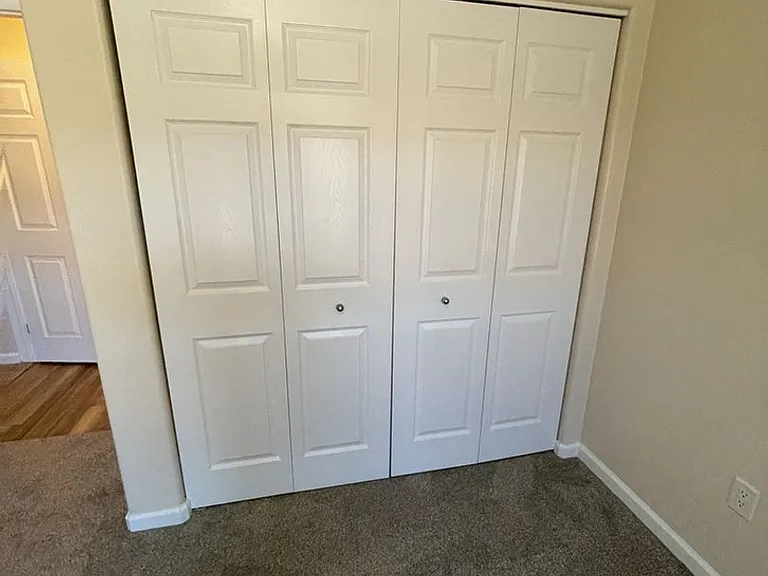 52 Commons Cir — Photo 9