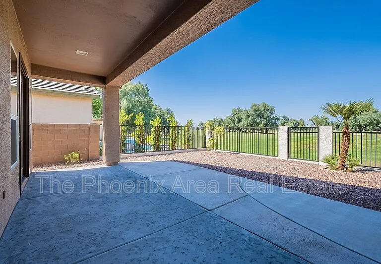 231 S Beverly St — Photo 35