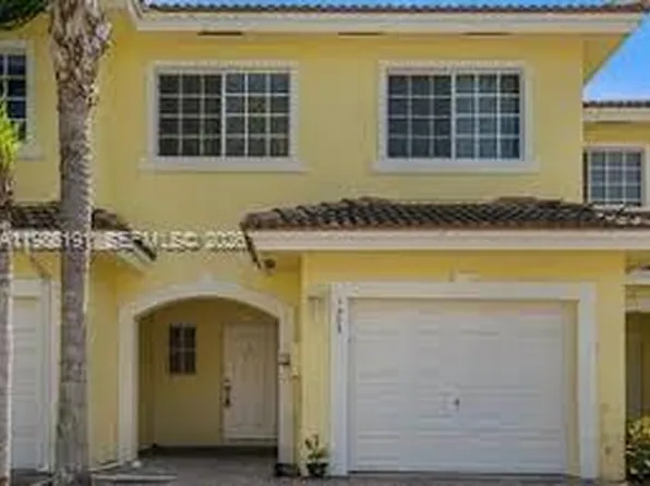 1211 Imperial Lake Rd, West Palm Beach, FL 33413