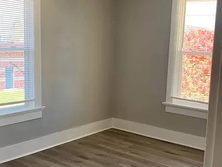 815 Dawson St #2 — Photo 5
