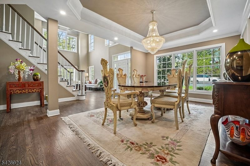 1st image of 40 Jade Ln