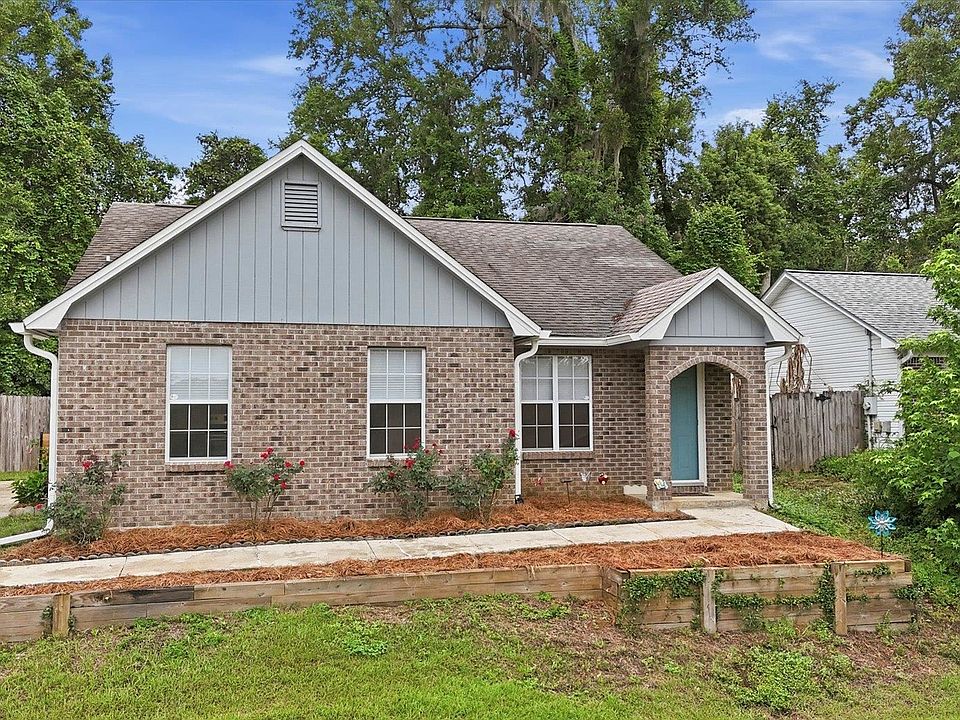 1st image of 4102 Cottage Wood Trl