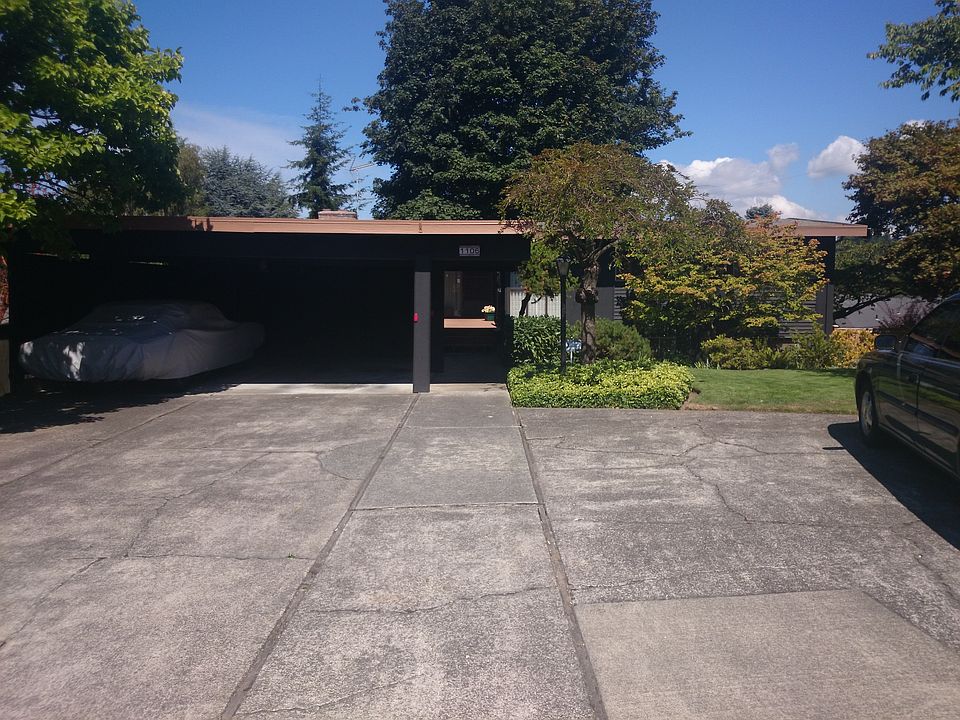 1st image of 1106 NW Woodbine Pl