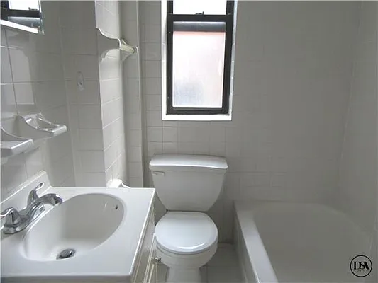 Rented by DSA Realty | media 12