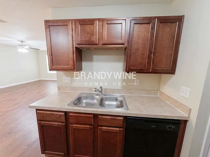 7600 Free Ave — Photo 7