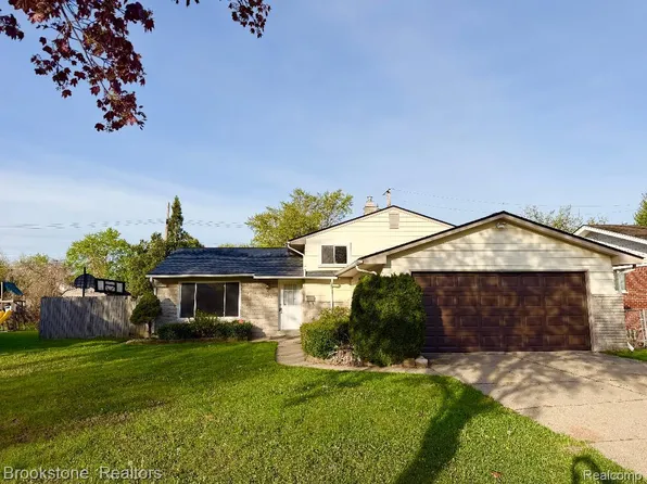 8912 Ardel Dr, Sterling Heights, MI 48314