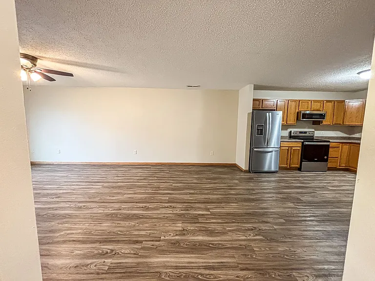 1627D Gunston Dr — Photo 11