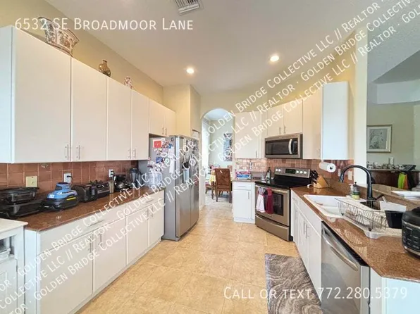6532 SE Broadmoor Ln, Stuart, FL 34997