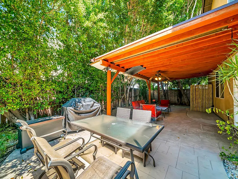 19301 Lavi Ct — Photo 30