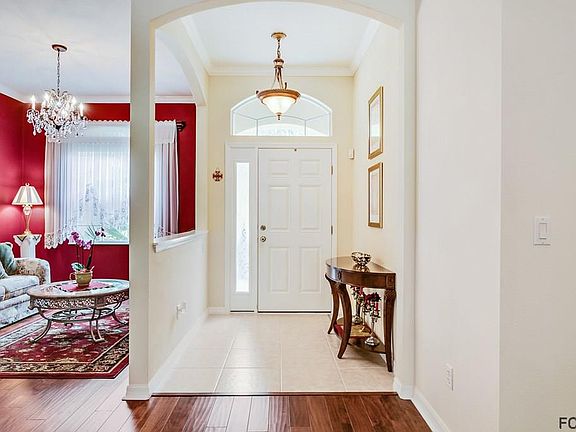 4th image of 9 Birchbark Ln