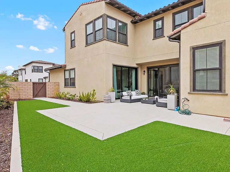 6640 Solterra Vista Pkwy — Photo 32