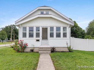 1736 Porter St SW, Wyoming, MI 49519