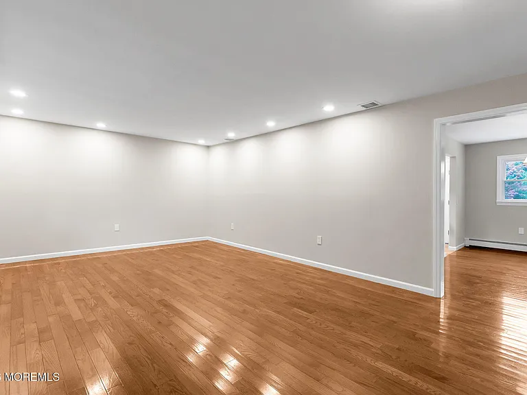 453 Milton Ave — Photo 9