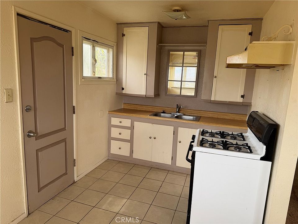 1st image of 6676 Pine Ave