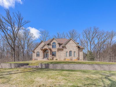 595 Donna Mae, Leonard, MI, 48367