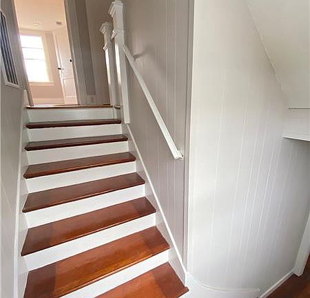 2nd image of 538 1/2 E 37th St