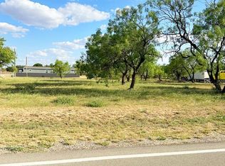 409 SW Broadway St, Coahoma, TX 79511