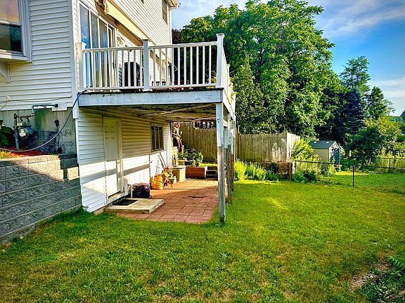 5th image of 153 Princeton Ave