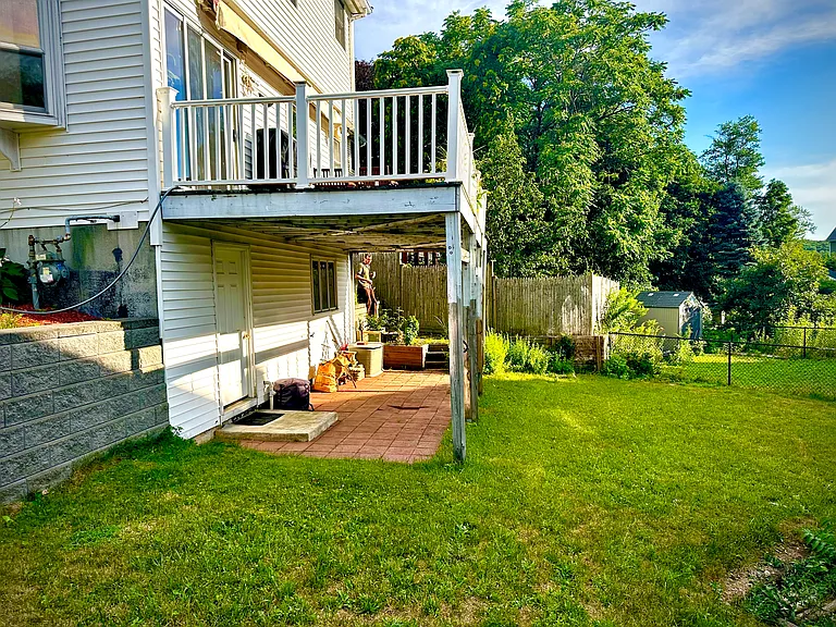 153 Princeton Ave — Photo 5
