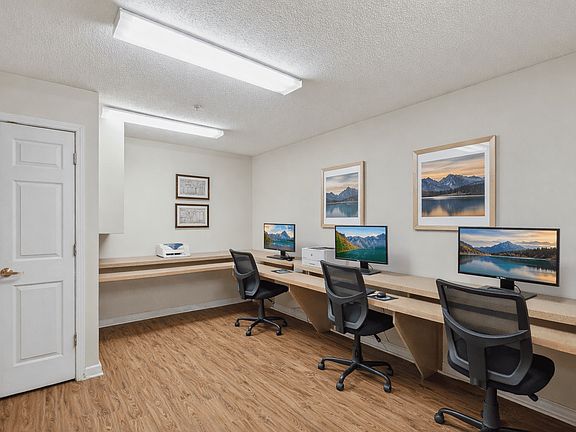 5th image of 2999 Continental Colony Pkwy SW #134