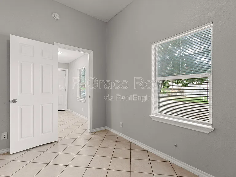2805 Bellmead Dr — Photo 12