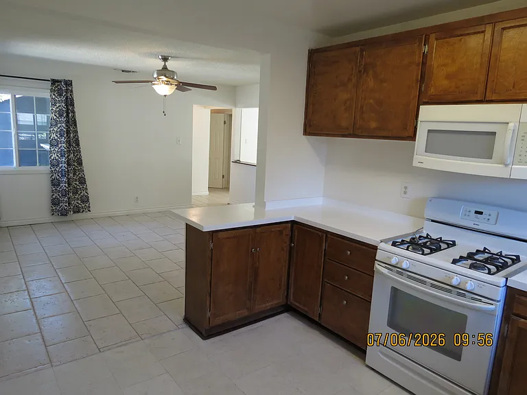 1448 Grove Ave — Photo 22