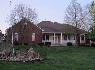22250 W 191st St, Spring Hill, KS 66083
