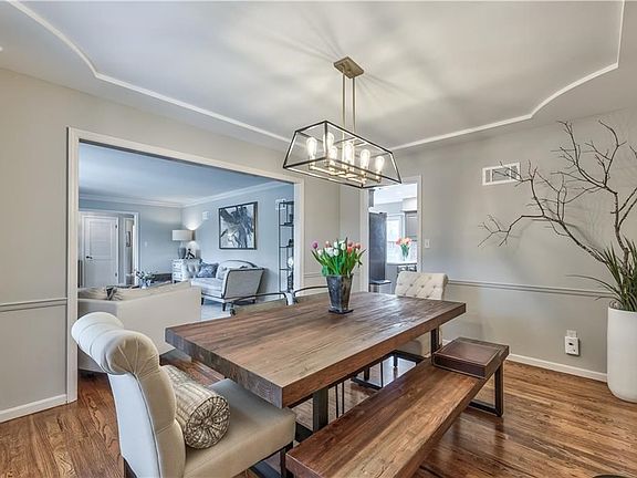 5th image of 3527 W 100th St