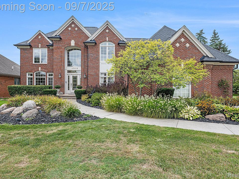 1st image of 43459 Chardonnay Dr