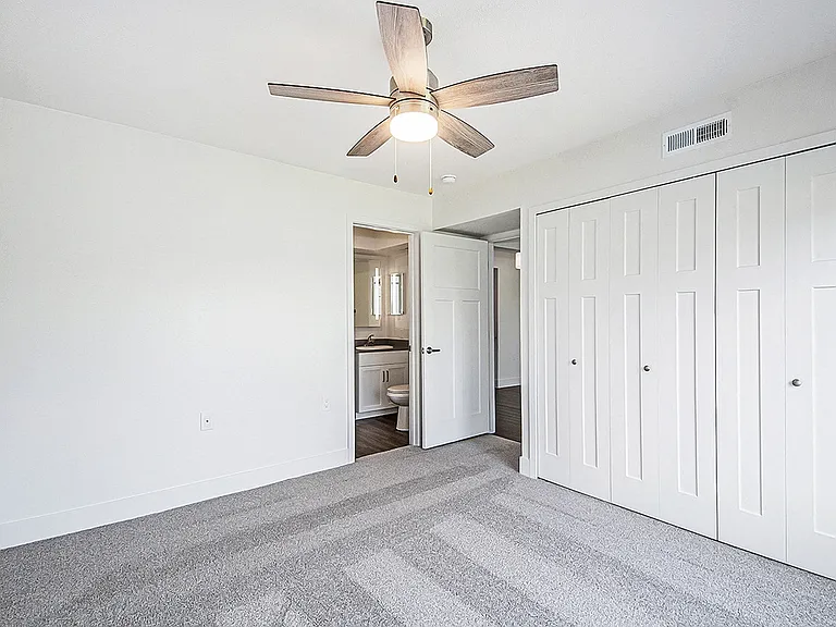 The Crossings Apartments — Photo 46