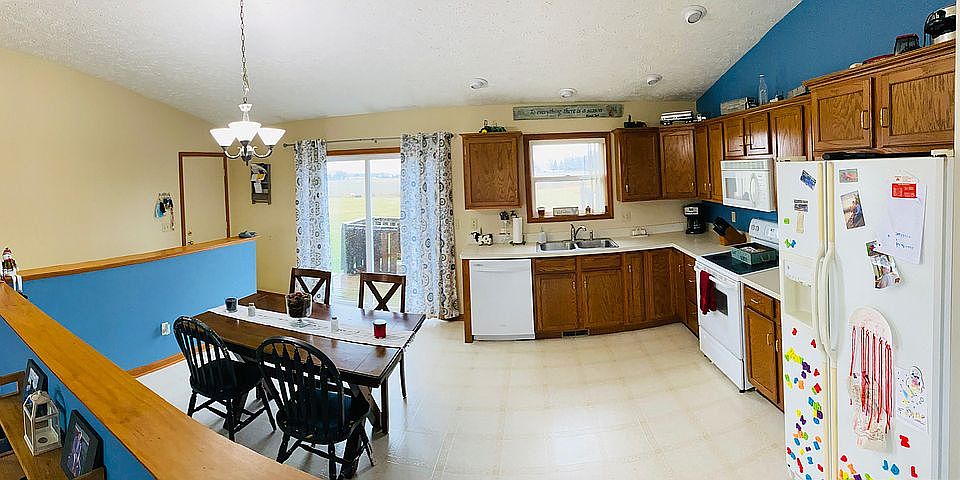 2nd image of 2032 W Five Point Hwy