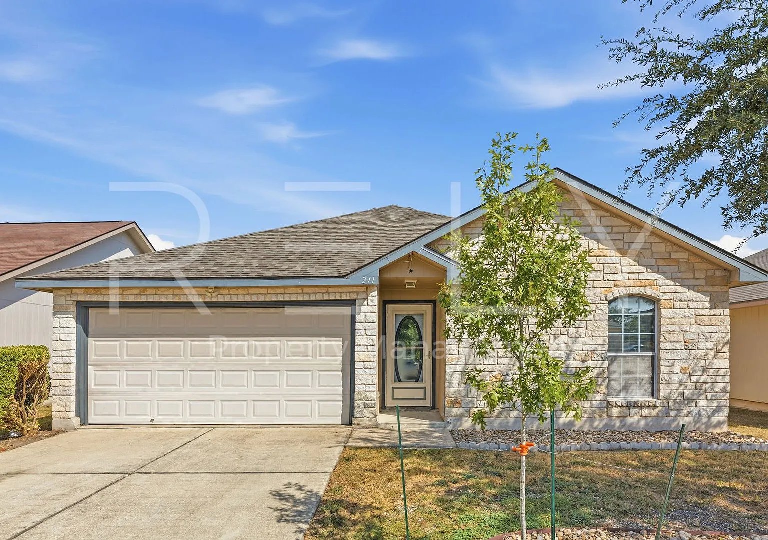 241 Moonstone Dr Jarrell, TX 76537 — Photo 4