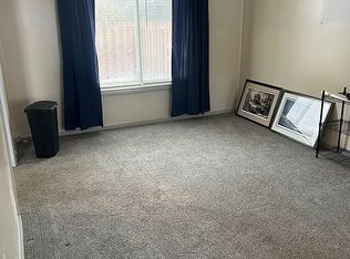 505 Estrada Dr #505, Belleville, MI 48111