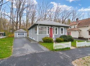 8 Wentworth St, Worcester, MA 01603