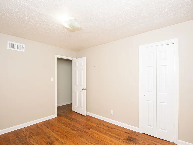 705 Briscoe Dr — Photo 13