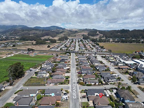 4th image of 355 Grand Blvd