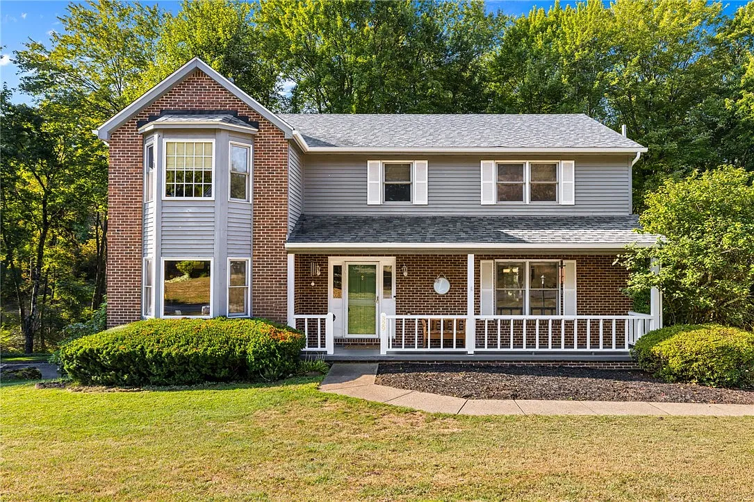 329 Cloverdale Dr photo 1
