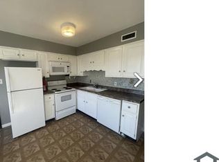 14501 Lamon Ave APT 202, Midlothian, IL 60445