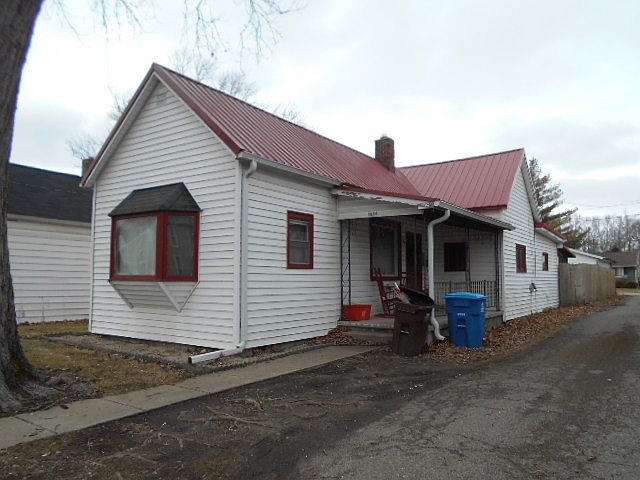 1614 Miles St Logansport In 46947 Mls 202102950 Zillow