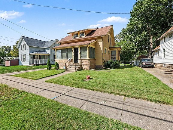 3rd image of 182 W Mansion St