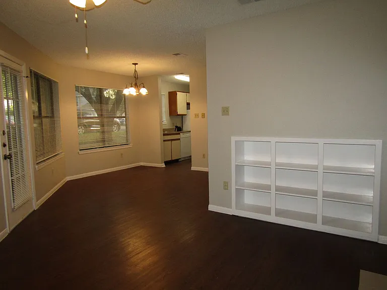 8909 Schick Rd — Photo 5
