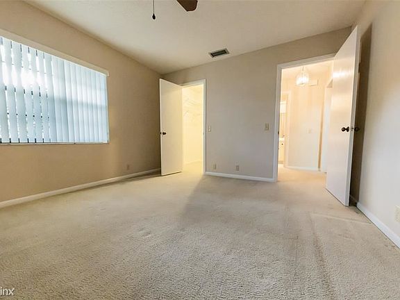 5th image of 476 Muirfield Ct