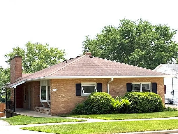 412 East Sherman AVENUE photo 1
