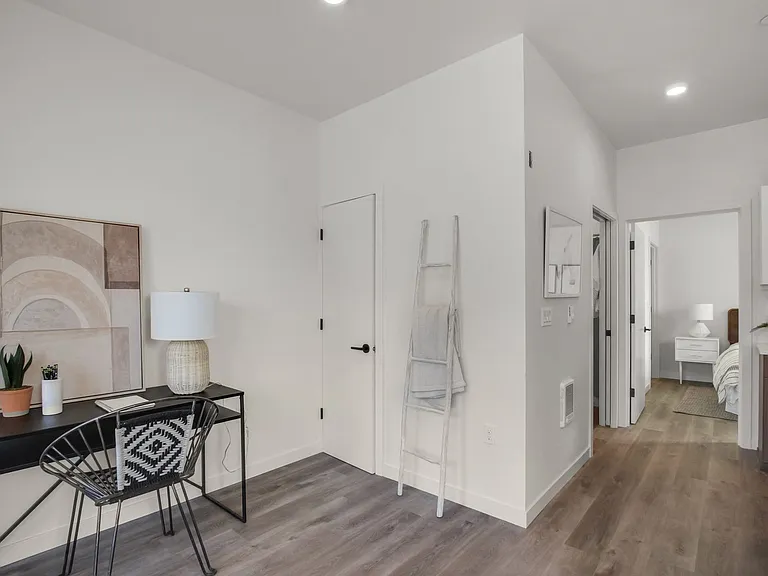 Greeley Court — Photo 21